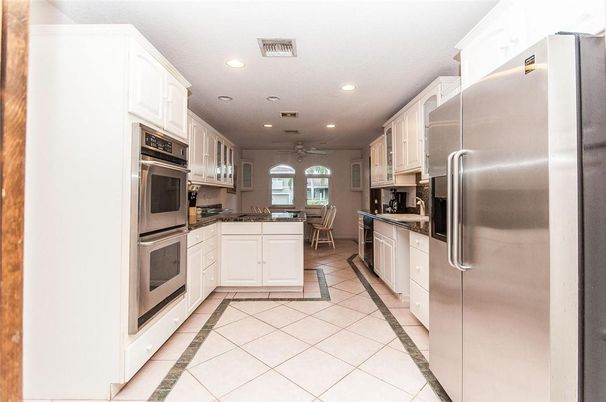 Dining room, Interior, Kitchen, Recessed Lighting, Stainless Steel Appliances