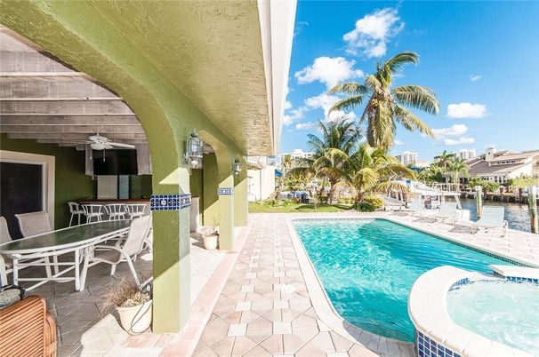 Exterior, Pool, Water