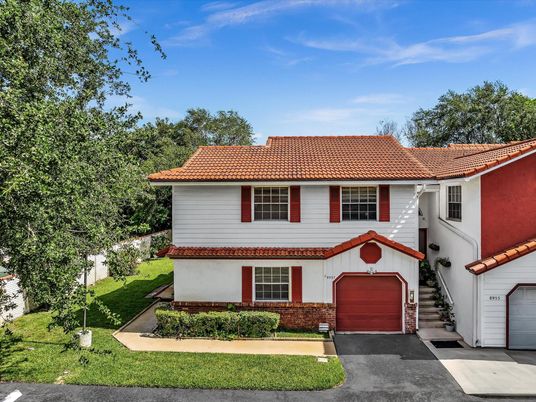 Attached, Exterior, Facade, Spanish Mediterranean