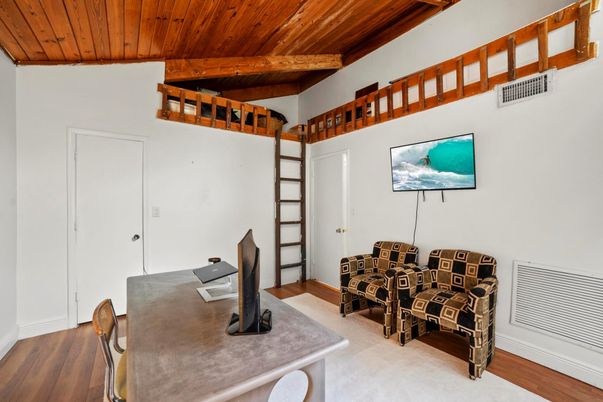 Home Office, Interior, Wooden Beams, Wooden Ceilings, Wood Texture Flooring