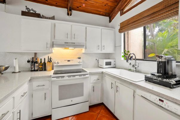 Interior, Kitchen, Wooden Ceilings