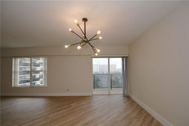 Empty room, Interior, Pendant Lights, Wood Texture Flooring