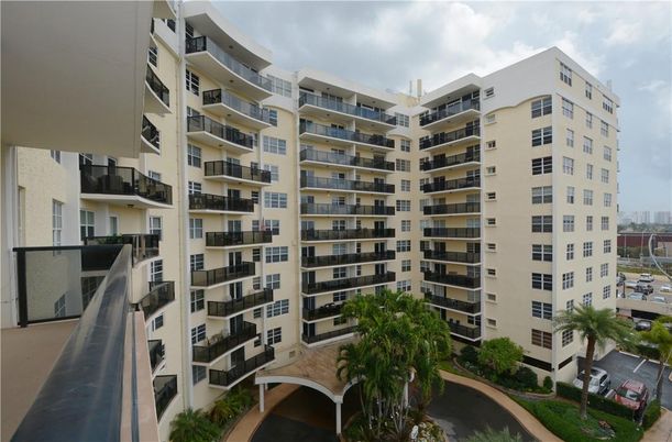 Exterior, Facade, Condo Building