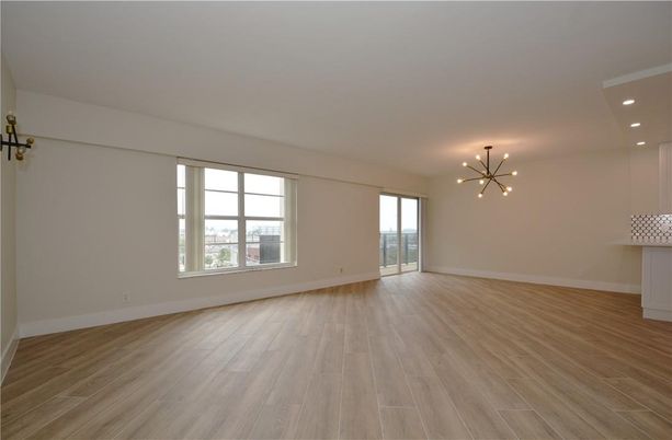 Empty room, Interior, Pendant Lights, Recessed Lighting, Wood Texture Flooring