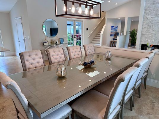 Dining room, Interior, Pendant Lights, Recessed Lighting