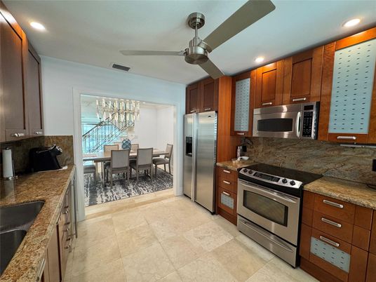 Dining room, Interior, Kitchen, Recessed Lighting, Stainless Steel Appliances