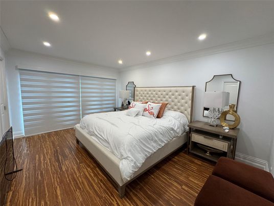 Bedroom, Interior, Recessed Lighting, Wood Texture Flooring
