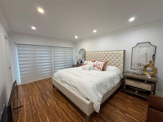 Bedroom, Interior, Recessed Lighting, Wood Texture Flooring