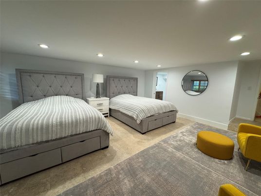 Bedroom, Interior, Recessed Lighting