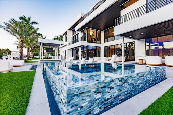 Backyard, Exterior, Pool
