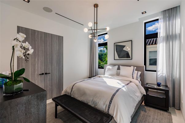 Bedroom, Interior, Pendant Lights