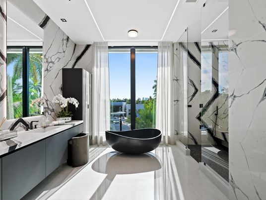 Bathroom, Free Standing Baths, Interior, Marble Walls, Recessed Lighting, Water