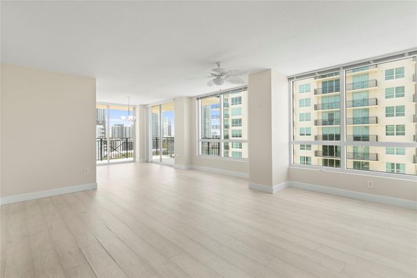 Empty room, Interior, Pendant Lights, Wood Texture Flooring