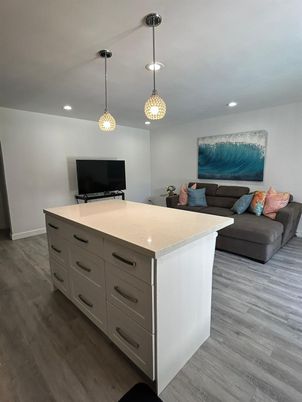 Interior, Living room, Pendant Lights, Recessed Lighting, Wood Texture Flooring