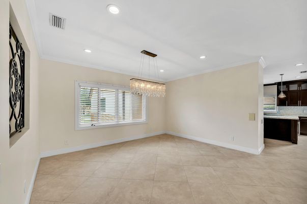 Chandelier, Empty room, Interior, Kitchen, Pendant Lights, Recessed Lighting