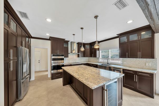 Interior, Kitchen, Pendant Lights, Recessed Lighting, Stainless Steel Appliances