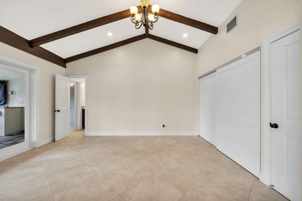 Chandelier, Empty room, Interior, Recessed Lighting, Wooden Beams