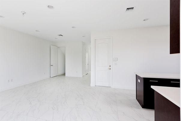 Empty room, Interior, Marble, Recessed Lighting