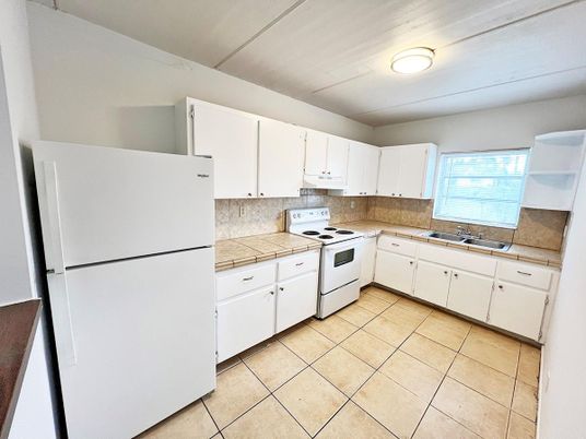 Interior, Kitchen, Tile Countertops