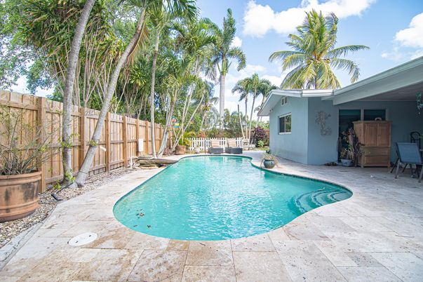 Exterior, Pool