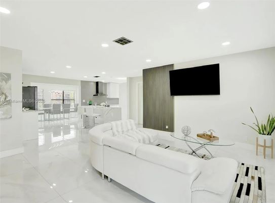 Interior, Kitchen, Living room, Recessed Lighting