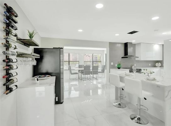 Dining room, Interior, Kitchen, Recessed Lighting