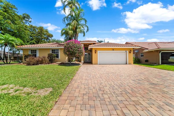 Attached, Backyard, Exterior, Facade, Mediterranean