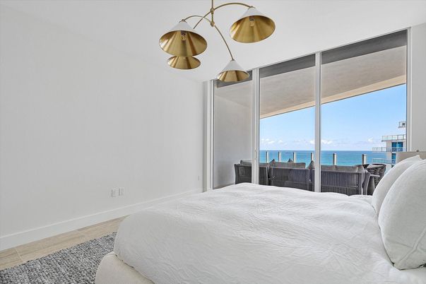 Bedroom, Interior, Water