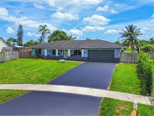 Attached, Backyard, Exterior, Facade, Ranch