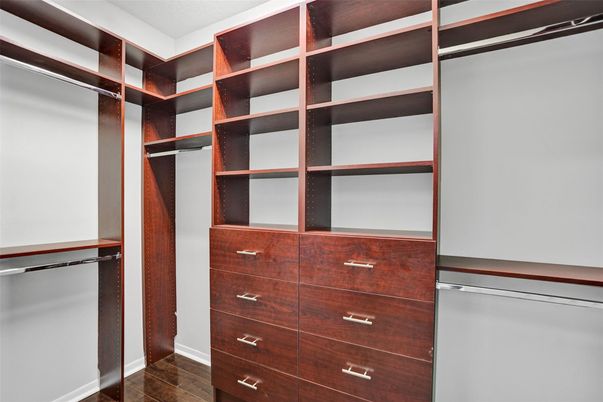 Interior, Walk-in Closets, Wood Texture Flooring