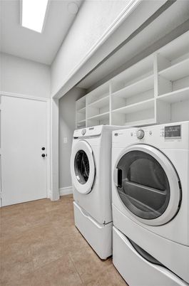 Interior, Washer