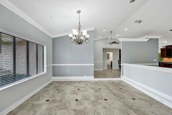 Chandelier, Empty room, Interior, Recessed Lighting