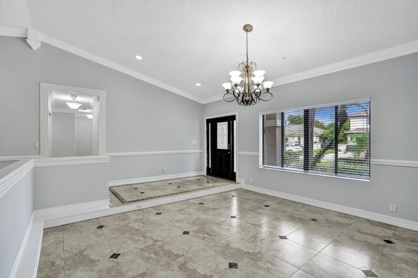 Chandelier, Empty room, Interior, Recessed Lighting