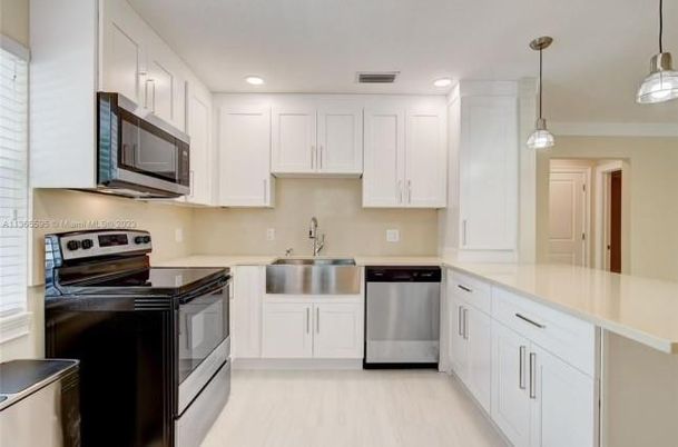 Interior, Kitchen, Pendant Lights, Recessed Lighting, Stainless Steel Appliances