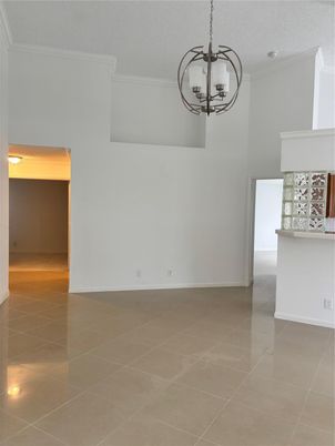 Empty room, Interior, Pendant Lights