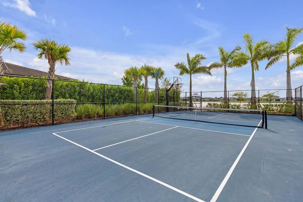 Exterior, Tennis Courts