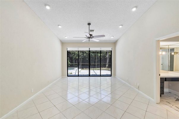 Bathroom, Empty room, Interior, Recessed Lighting
