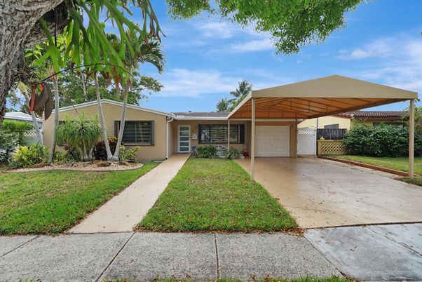 Attached, Backyard, Exterior, Facade, Ranch