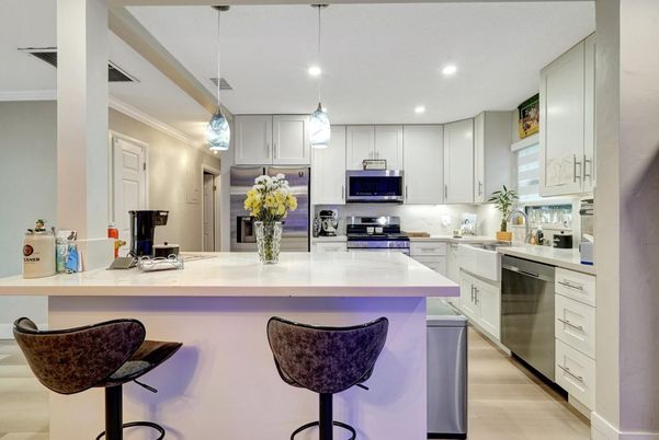 Interior, Kitchen, Pendant Lights, Recessed Lighting, Stainless Steel Appliances