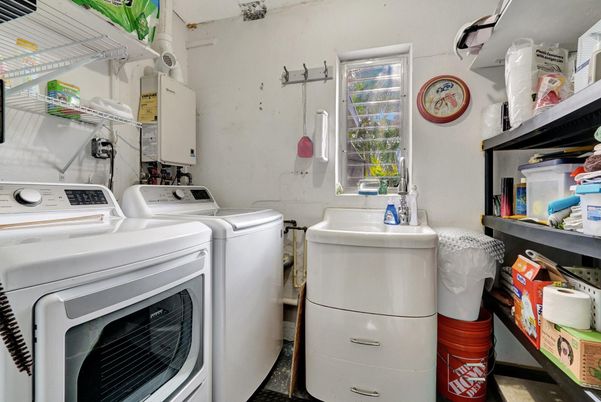 Interior, Washer