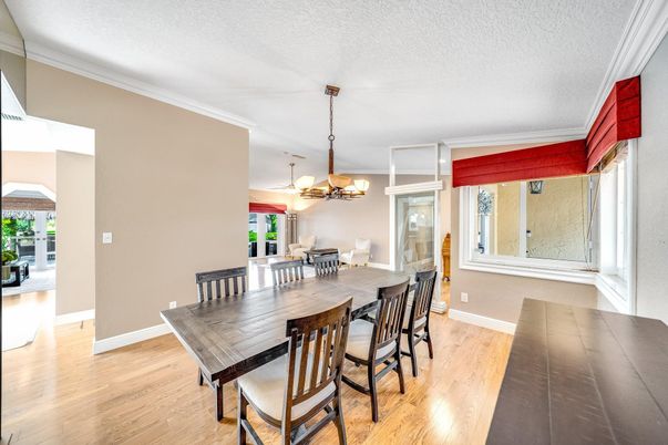 Chandelier, Dining room, Interior, Pendant Lights, Wood Texture Flooring
