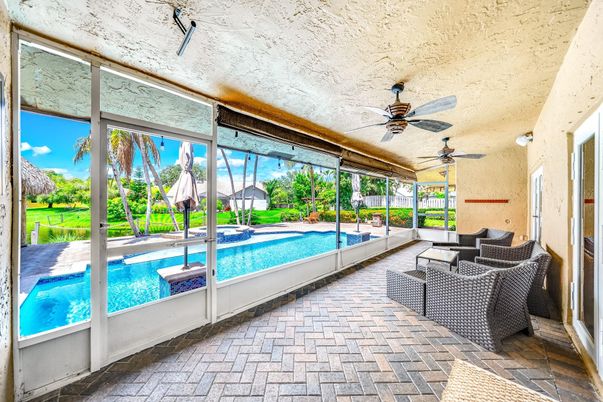 Interior, Pool, Sun Room, Water