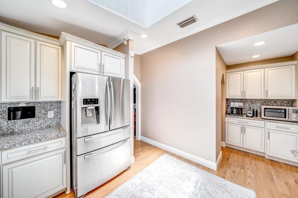 Interior, Kitchen, Recessed Lighting, Wood Texture Flooring
