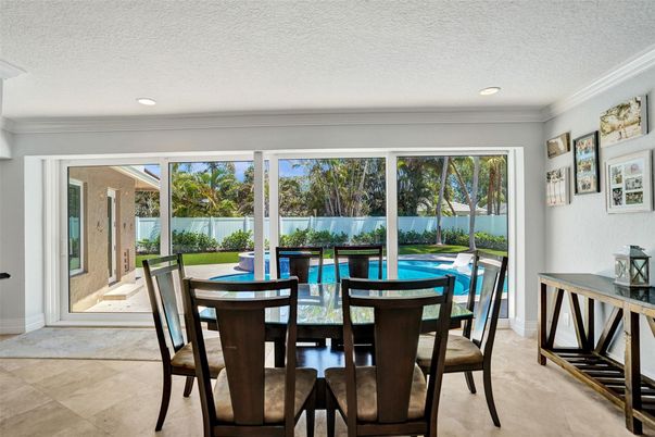 Dining room, Interior, Recessed Lighting
