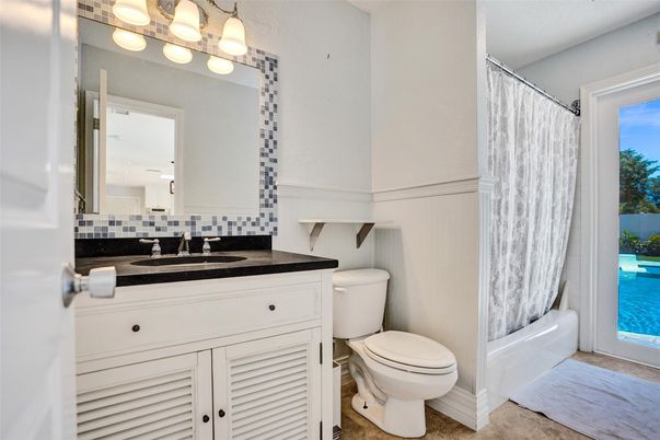Bathroom, Interior