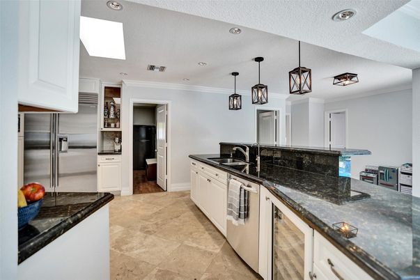 Interior, Kitchen, Pendant Lights, Recessed Lighting, Stainless Steel Appliances