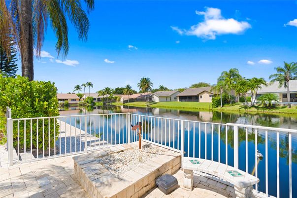 Exterior, Lake, Pool