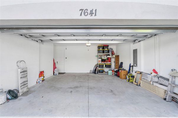 Garage, Interior