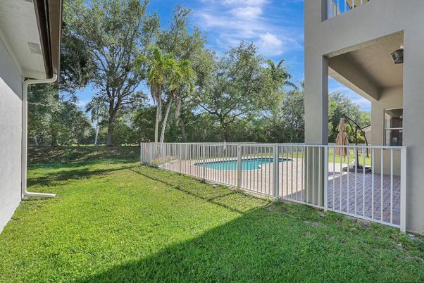 Backyard, Exterior, Pool