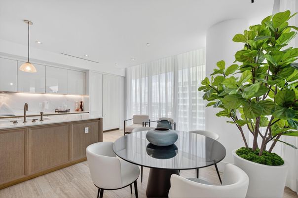 Dining room, Interior, Kitchen, Pendant Lights, Recessed Lighting, Wood Texture Flooring